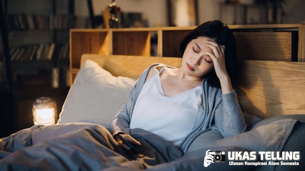Susah Tidur Karena Overthinking? Psikolog Beri Solusinya!