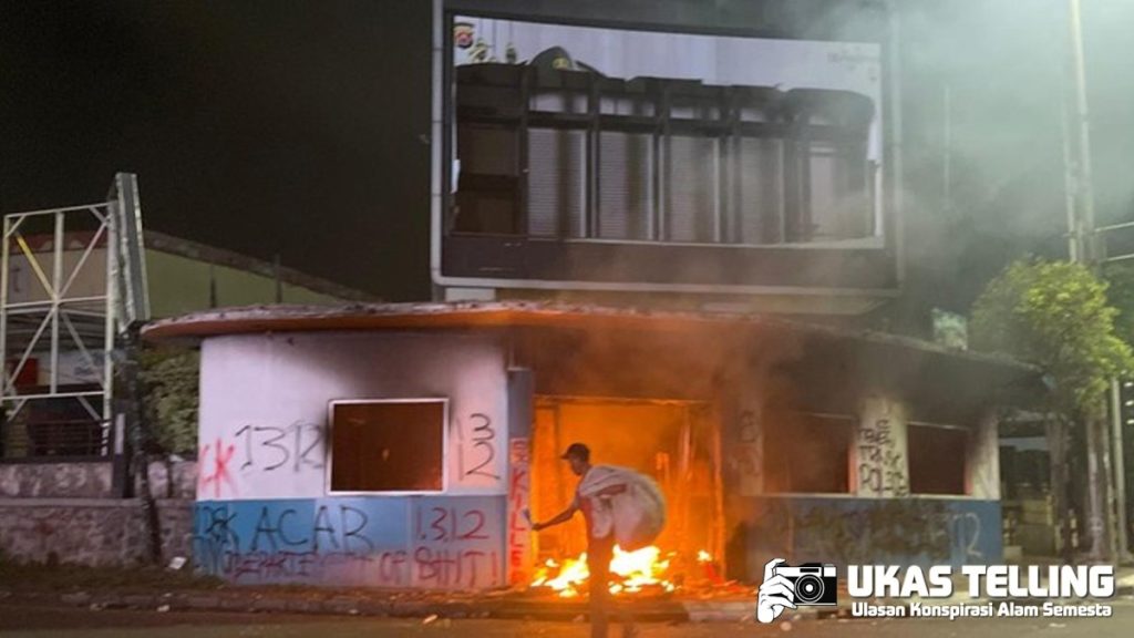 Kebakaran Pospol Ciceri Imbas Kericuhan, 3 Unit Rusak