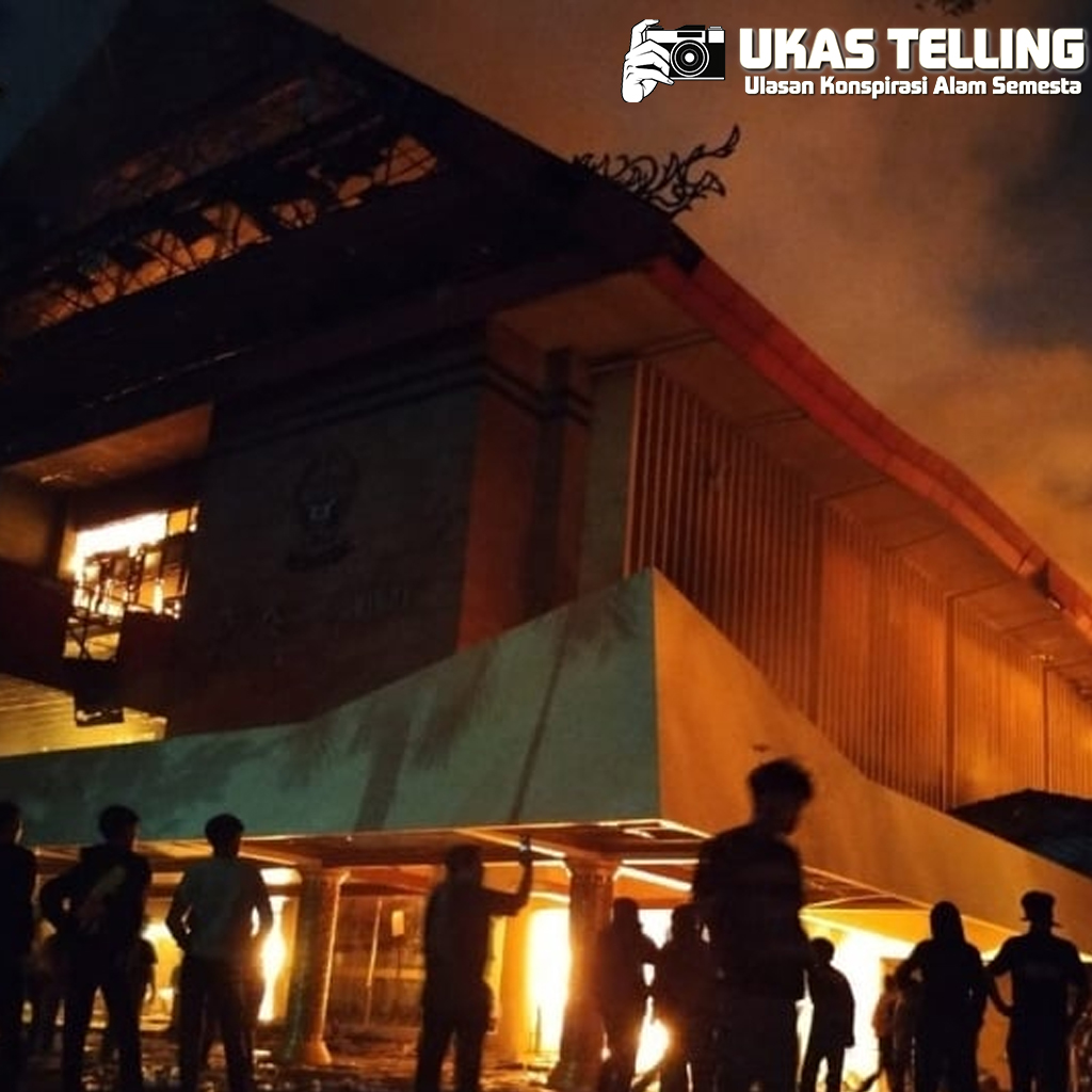 Gedung DPRD Makassar Dibakar, 3 Korban Tewas