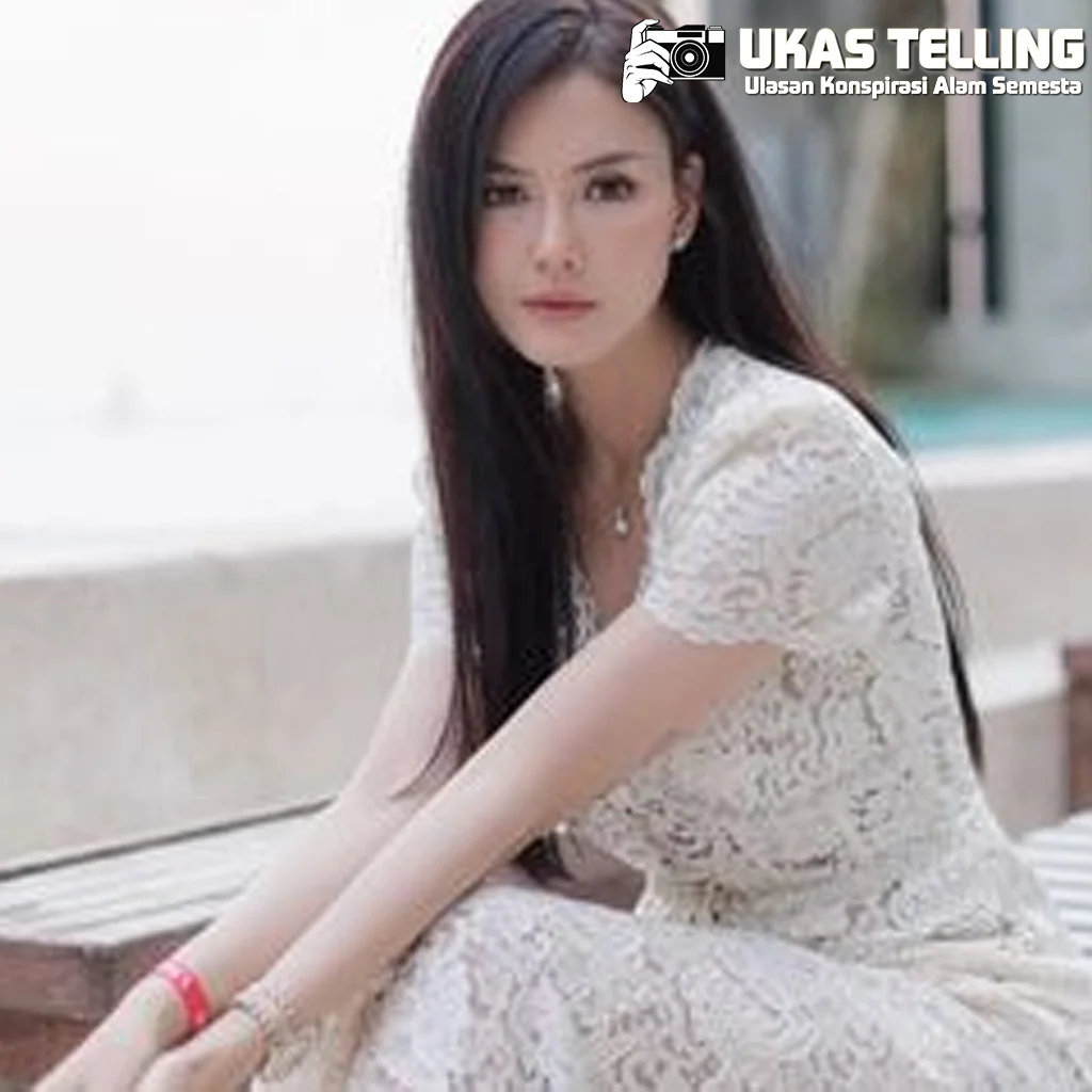 Nita Gunawan Berkebaya: Balas 6 Nyinyiran penuh Karya?