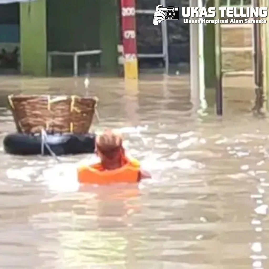 Jakarta Darurat Banjir! Puluhan RT Terendam 125 Cm!