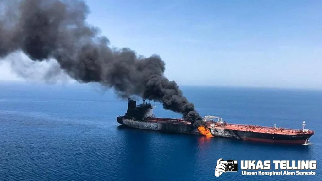 Drone Bawah Laut Iran Hantam 2 Kapal Minyak Penuh